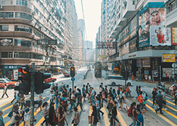 香港竟然还有给员工涨薪的公司？2020香港这些行业最赚钱！